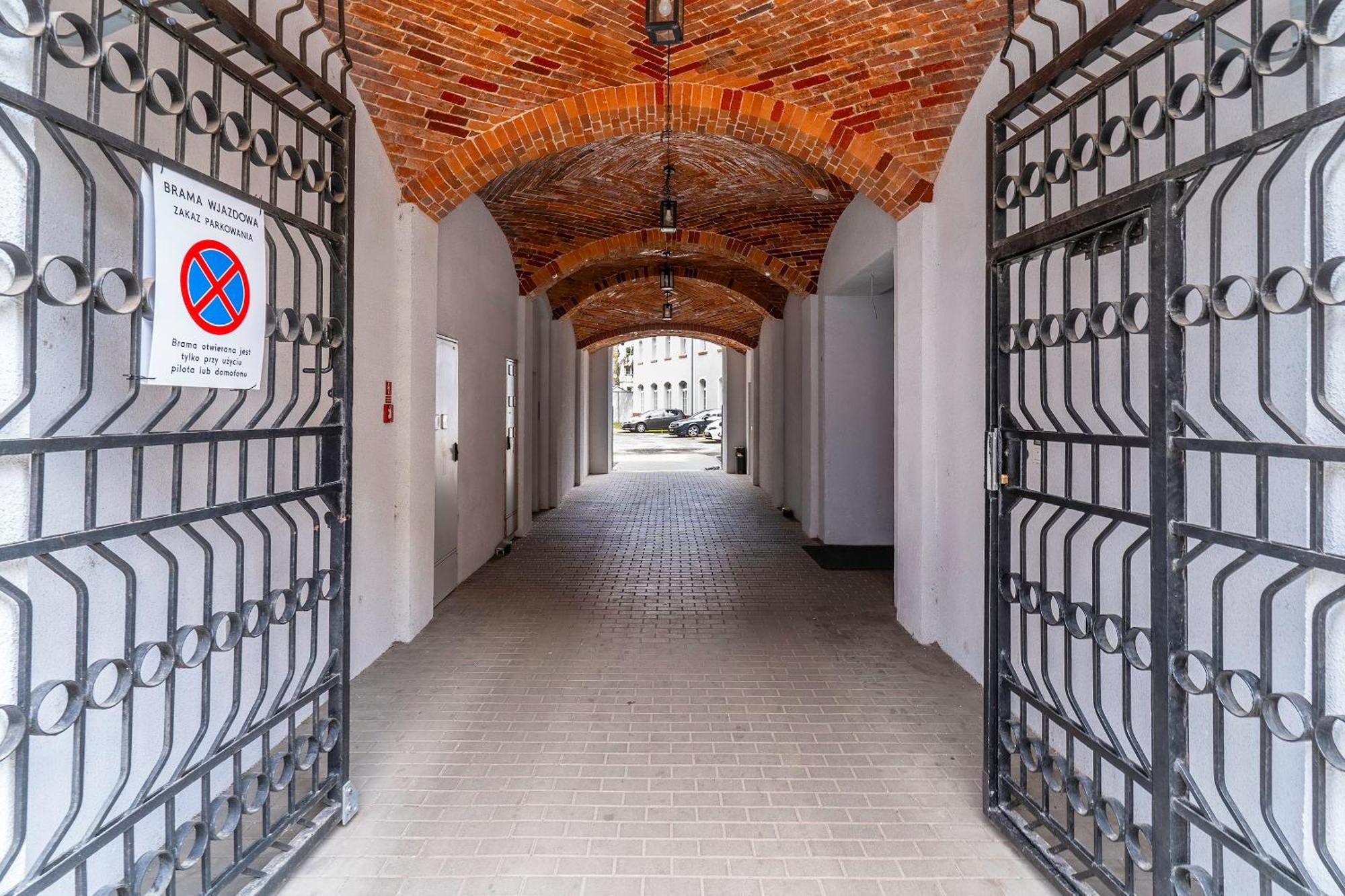 Loft City Center Apartments- Parking, Wifi, 24H Check-In Wrocław Exteriör bild
